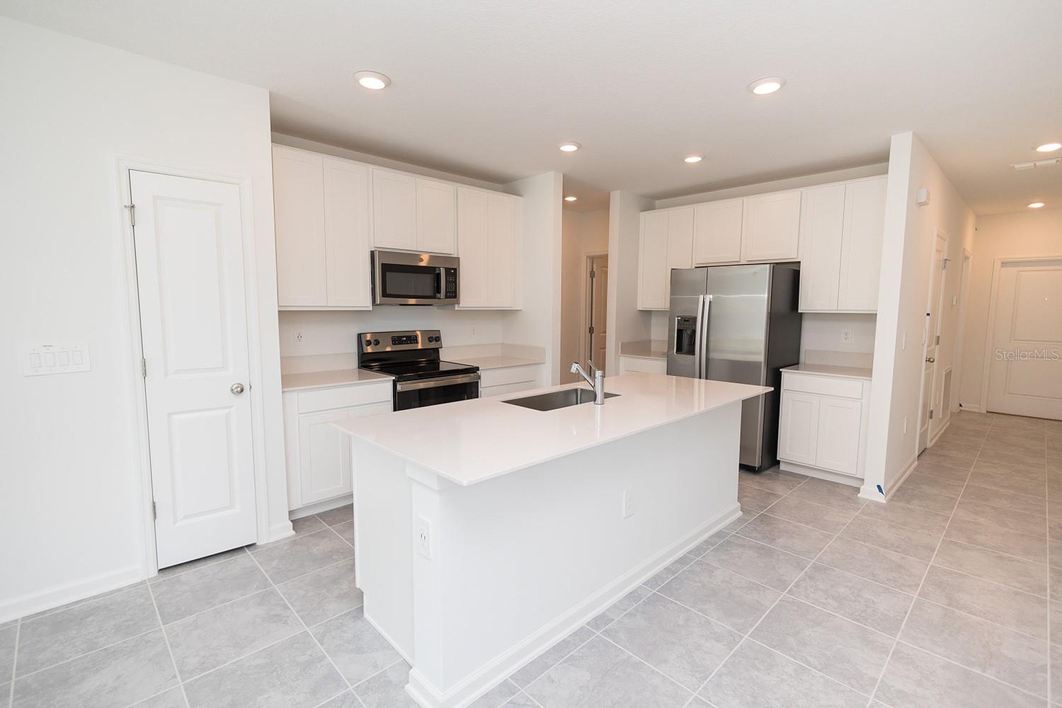 CASCADES PH 1A & 1B - Residential Lease