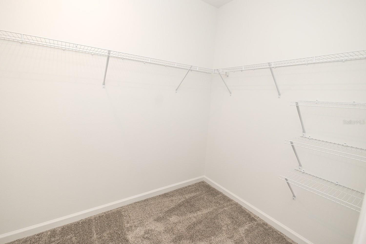 CASCADES PH 1A & 1B - Residential Lease