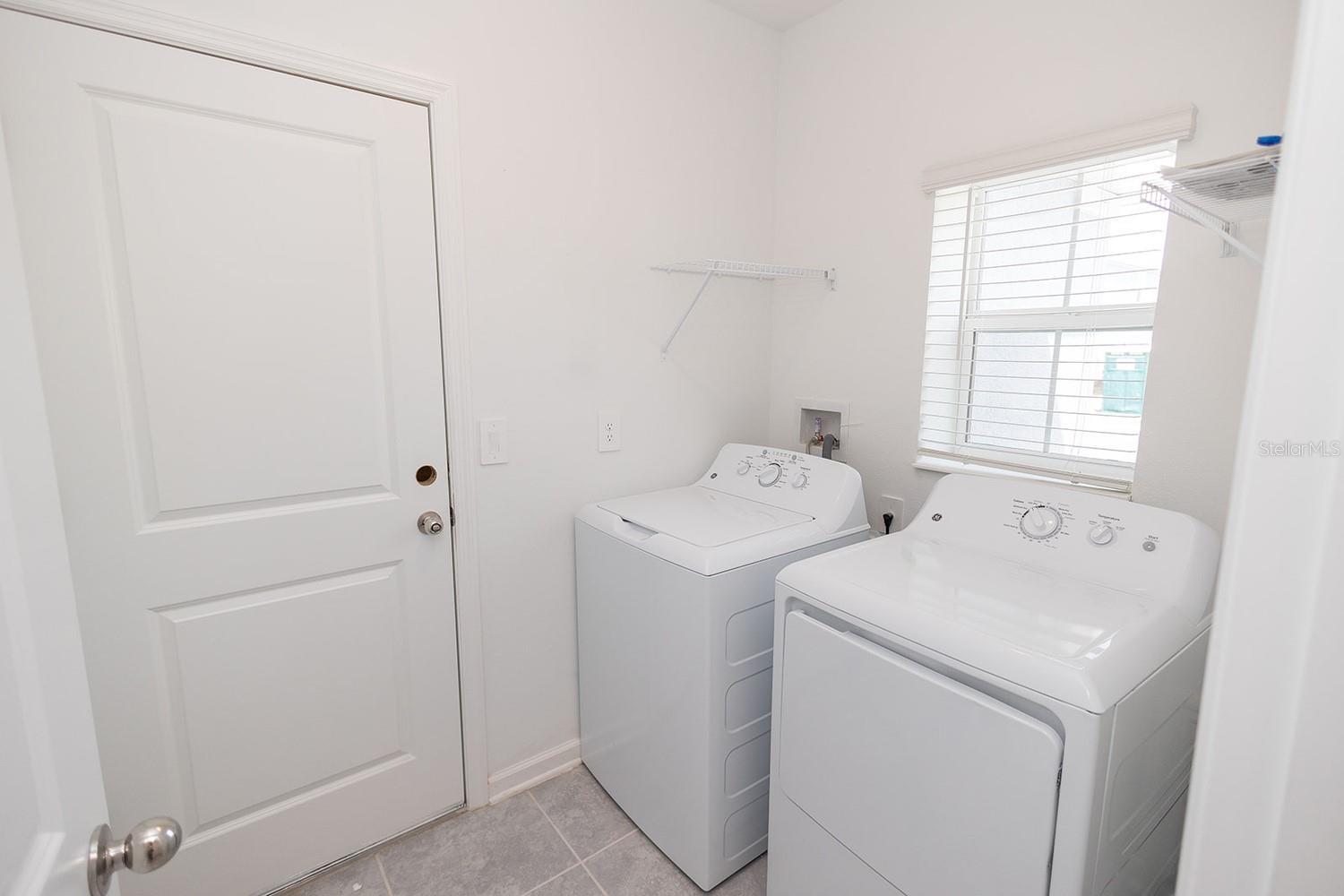 CASCADES PH 1A & 1B - Residential Lease