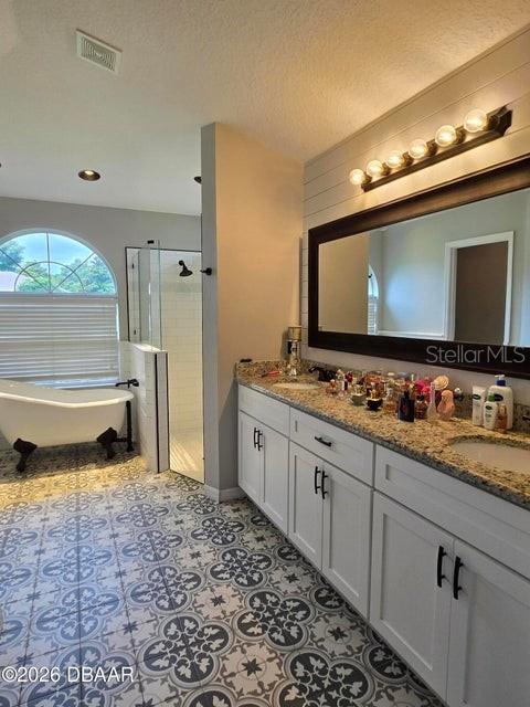 WATERFORD LAKES UNIT 01 - Residential