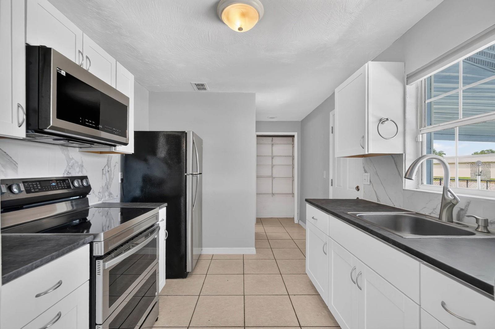 KENSINGTON GARDENS DAYTONA - Residential