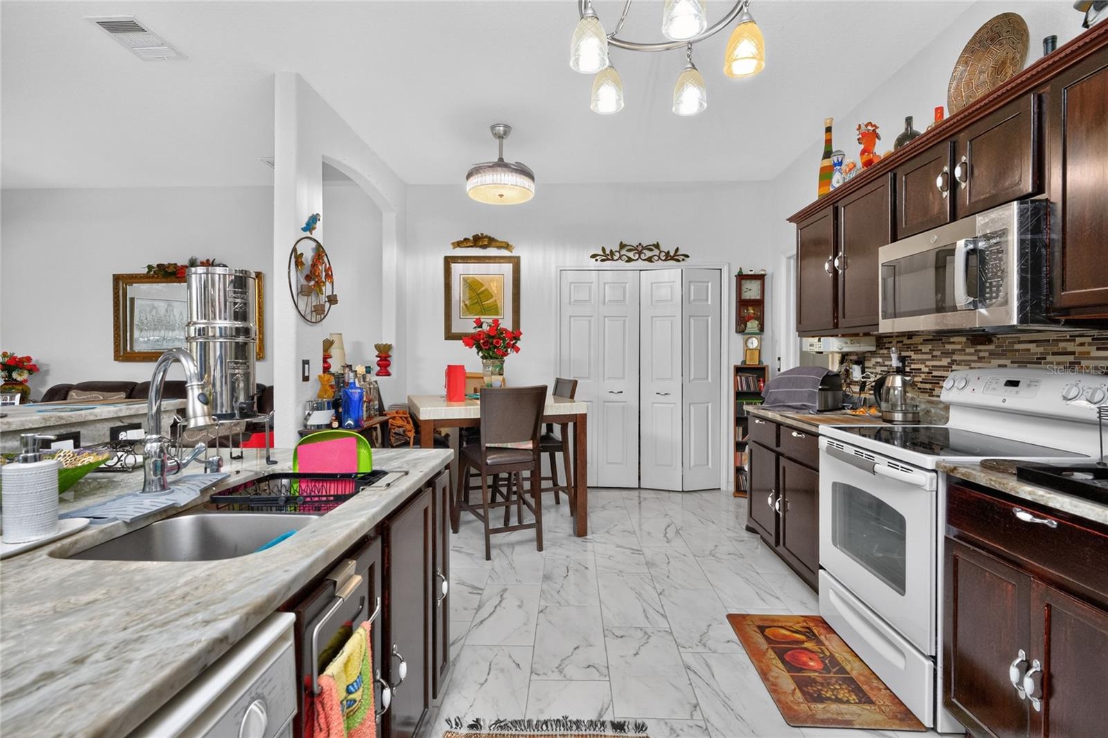 PUNTA GORDA ISLES SEC 16 - Residential