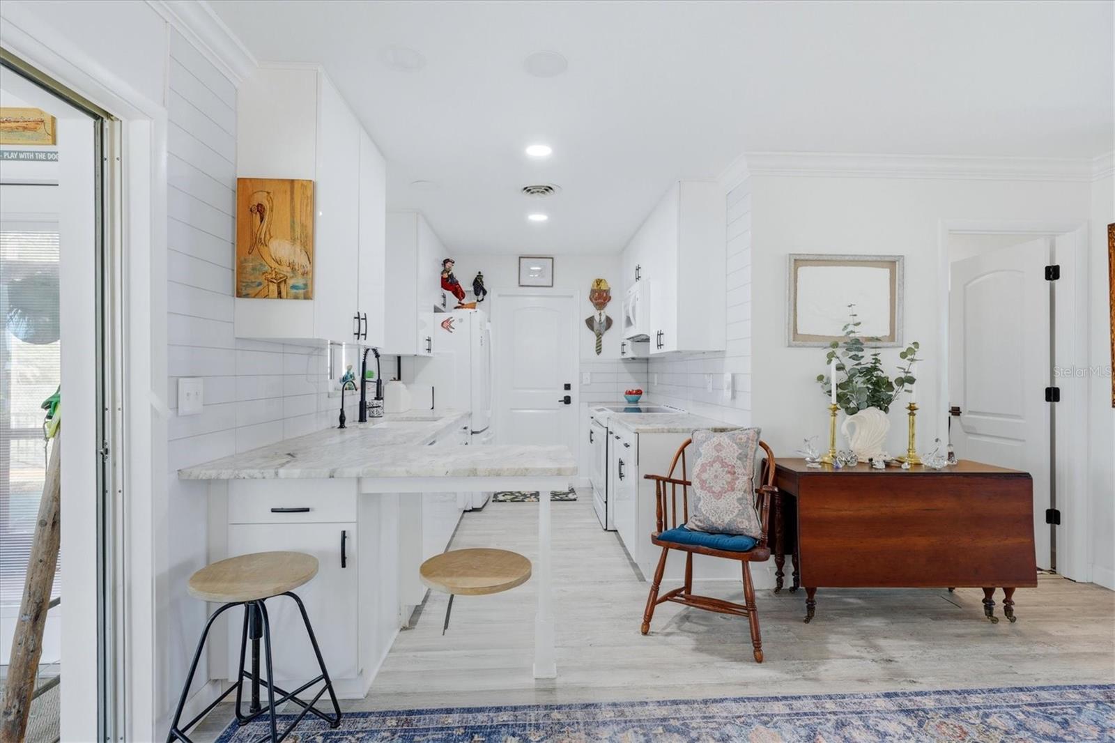 SOUTH VENICE - Residential