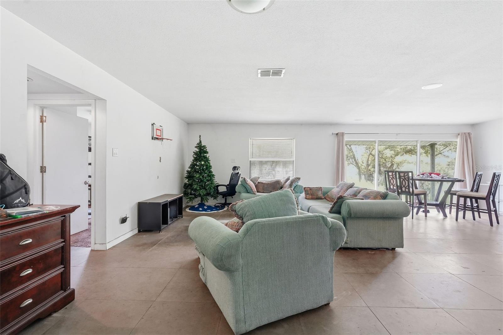 UNPLATTED - Residential