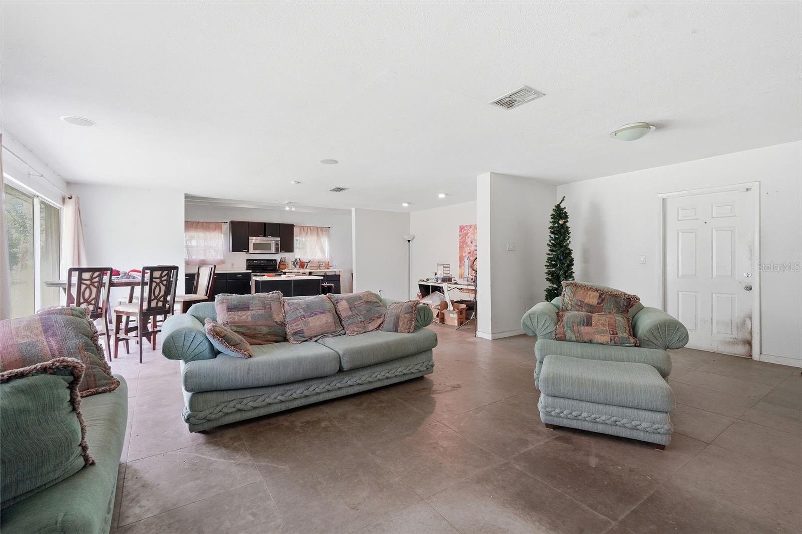 UNPLATTED - Residential