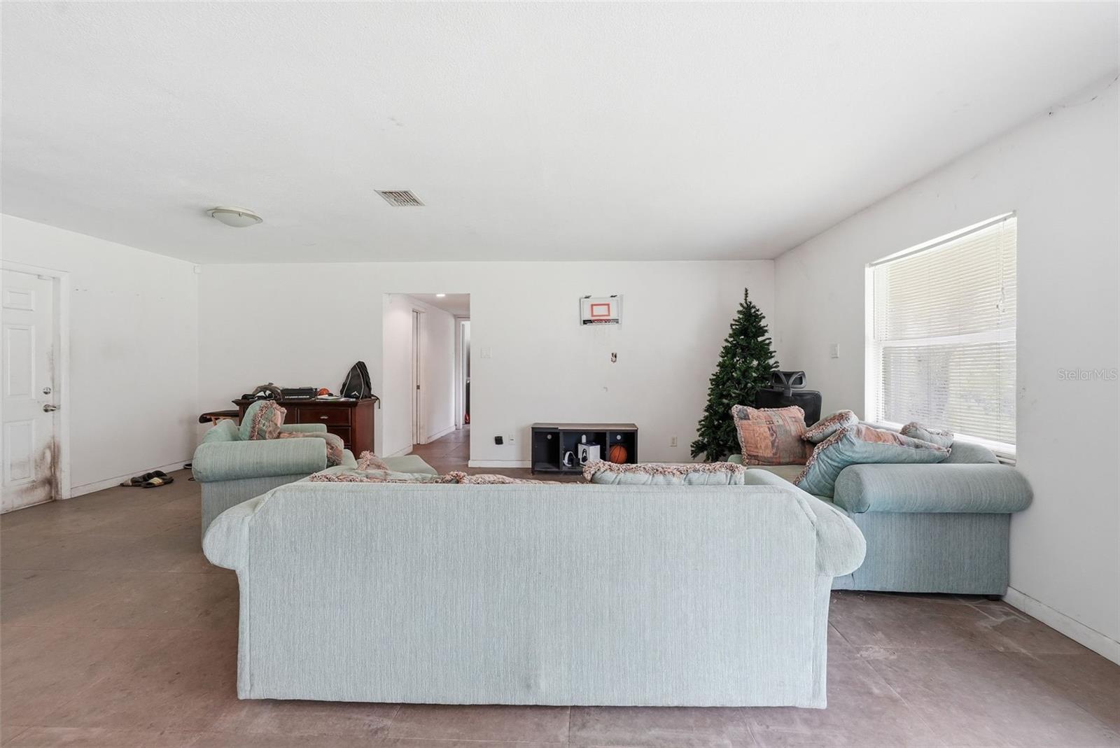 UNPLATTED - Residential