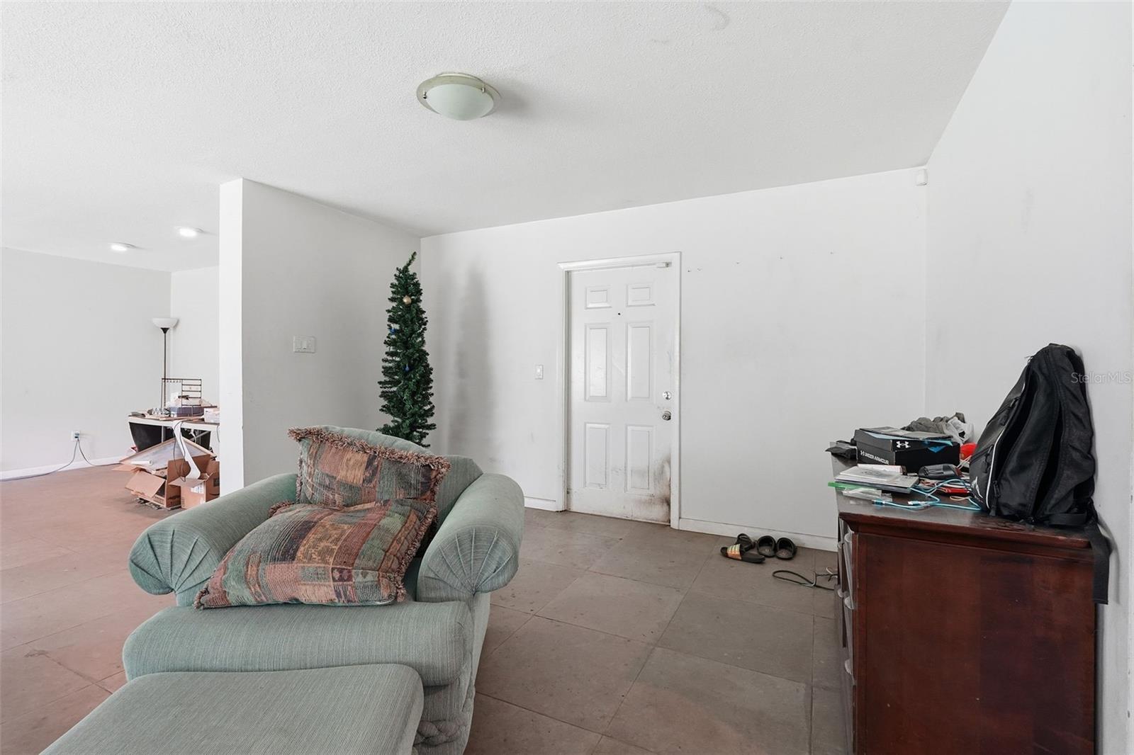 UNPLATTED - Residential