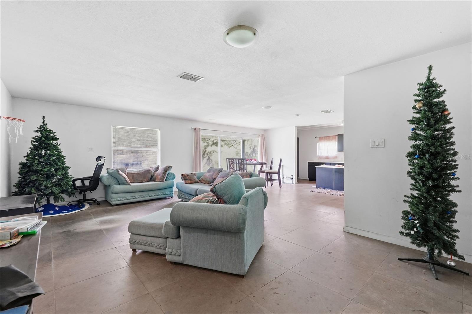 UNPLATTED - Residential