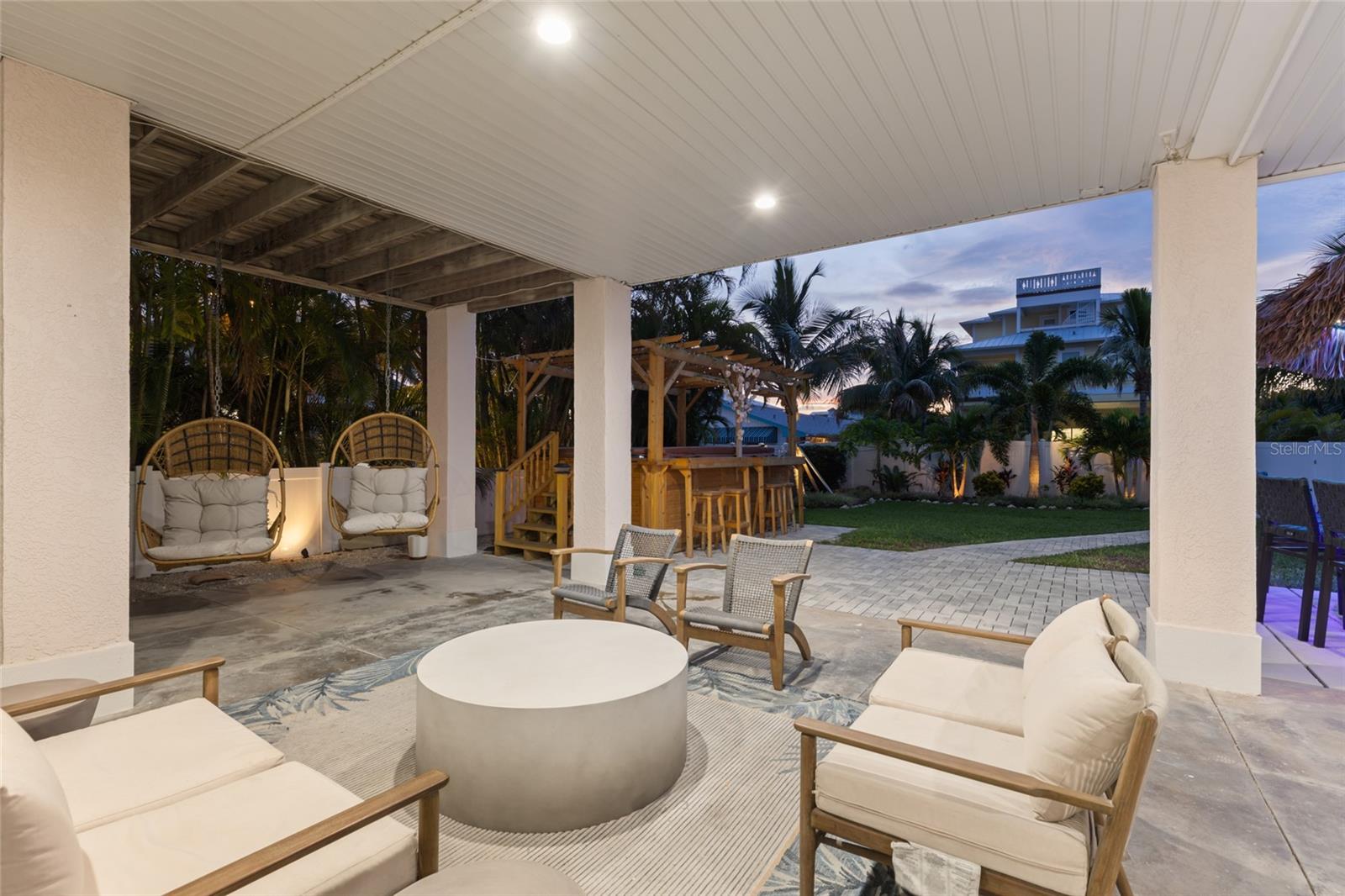 ANNA MARIA BEACH - Residential