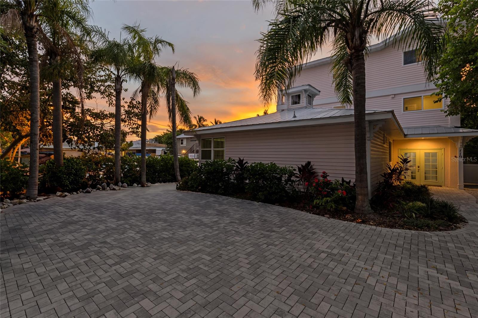 ANNA MARIA BEACH - Residential