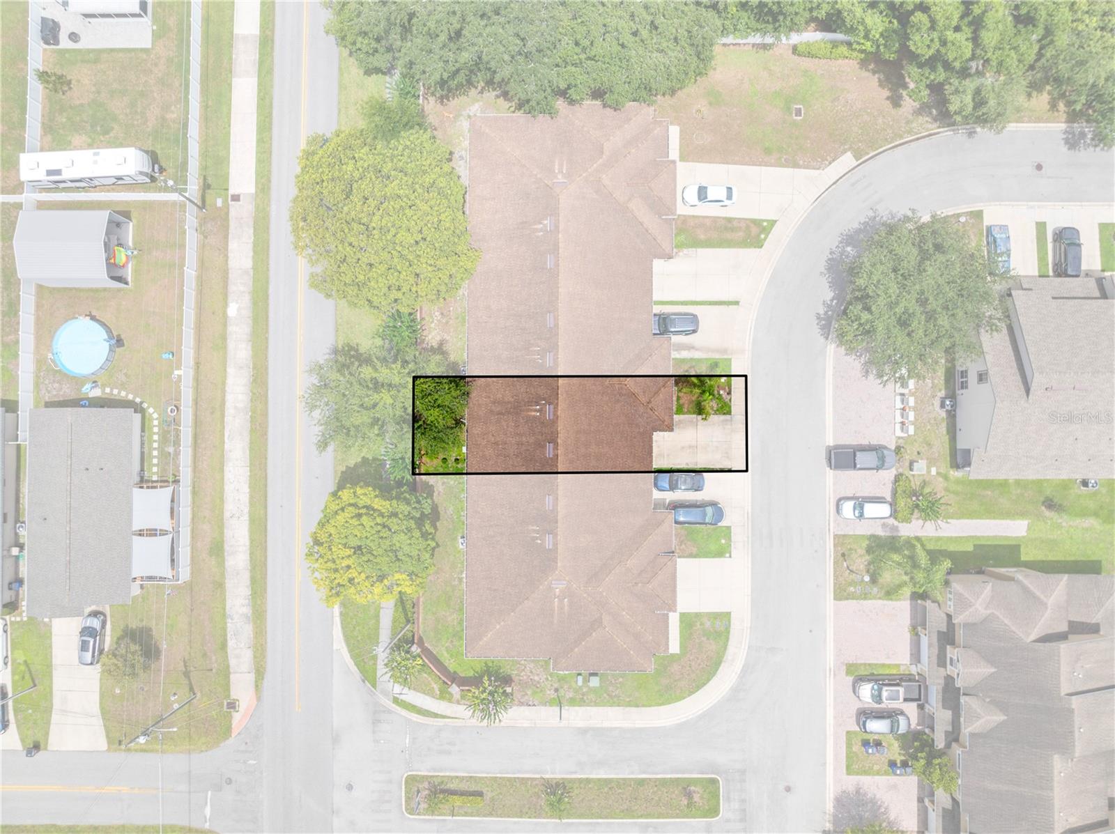 BARTON COURT - Residential