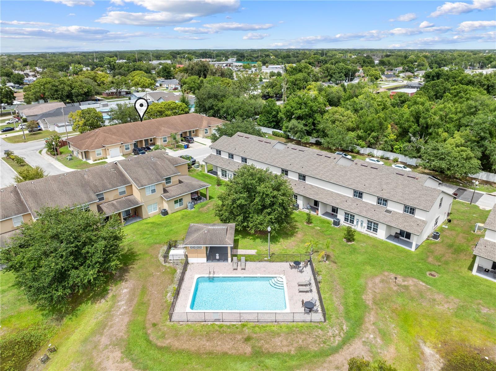 BARTON COURT - Residential