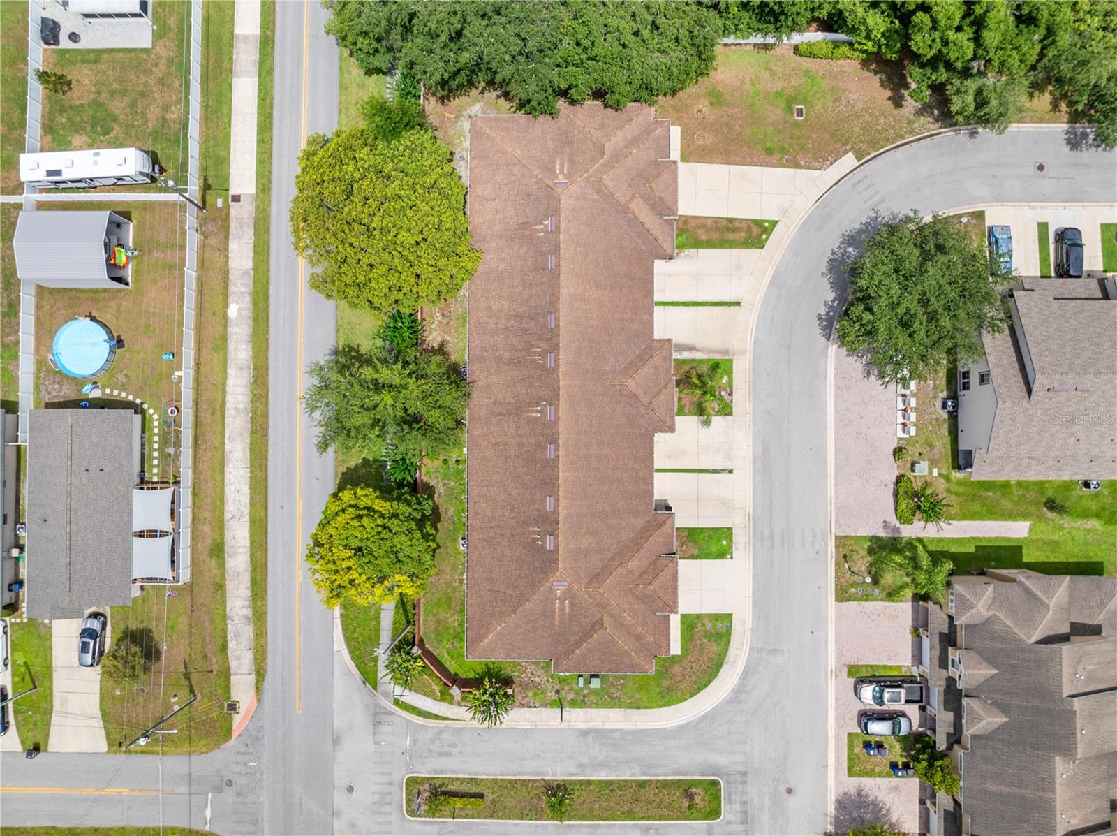 BARTON COURT - Residential