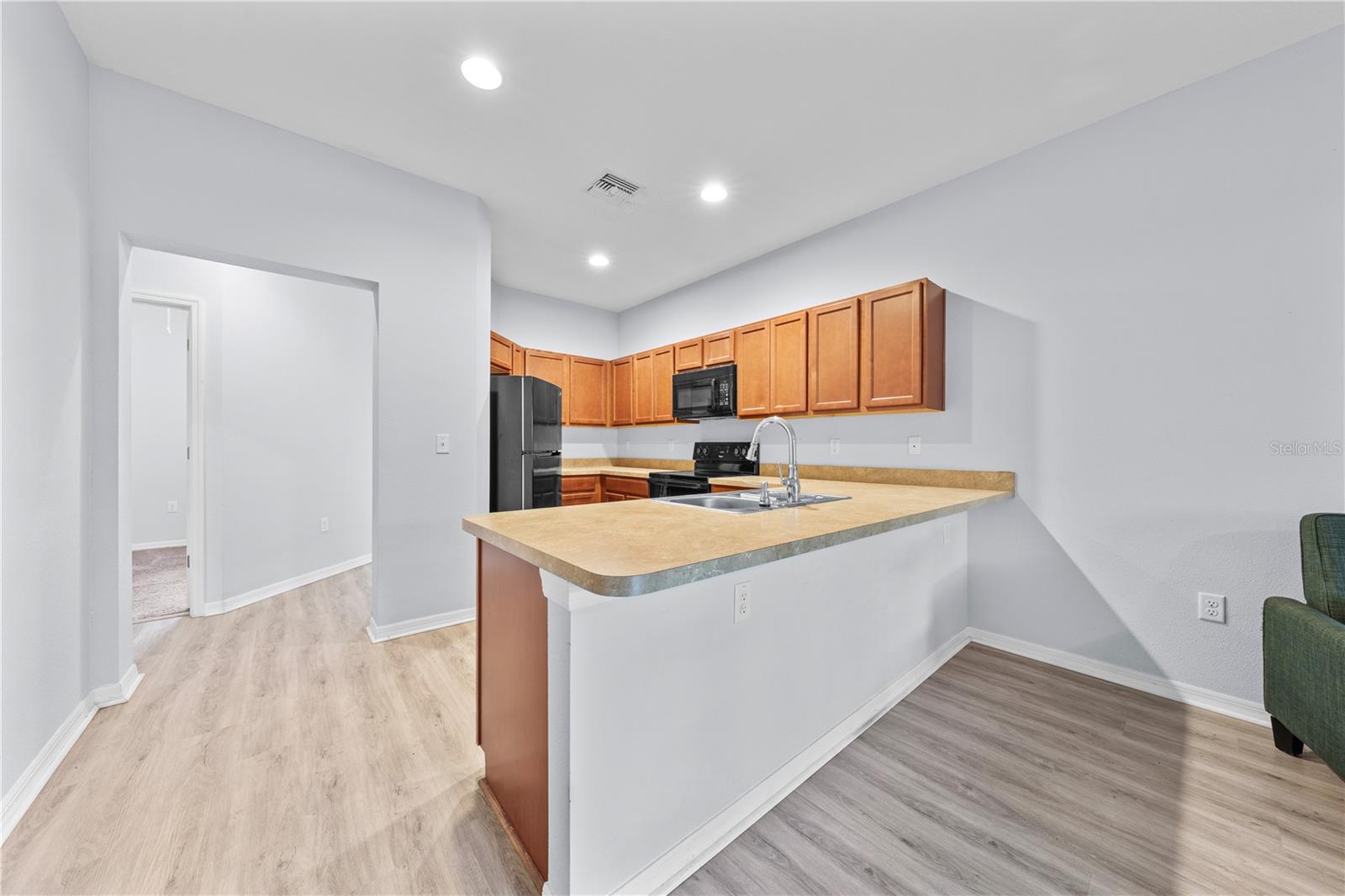 BARTON COURT - Residential
