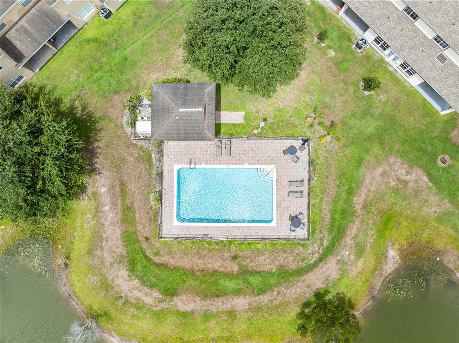 BARTON COURT - Residential