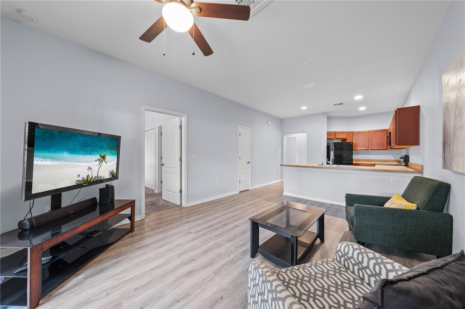 BARTON COURT - Residential