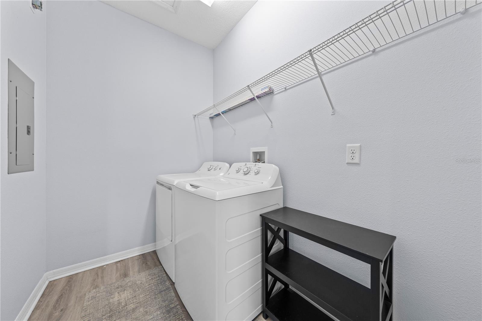 BARTON COURT - Residential