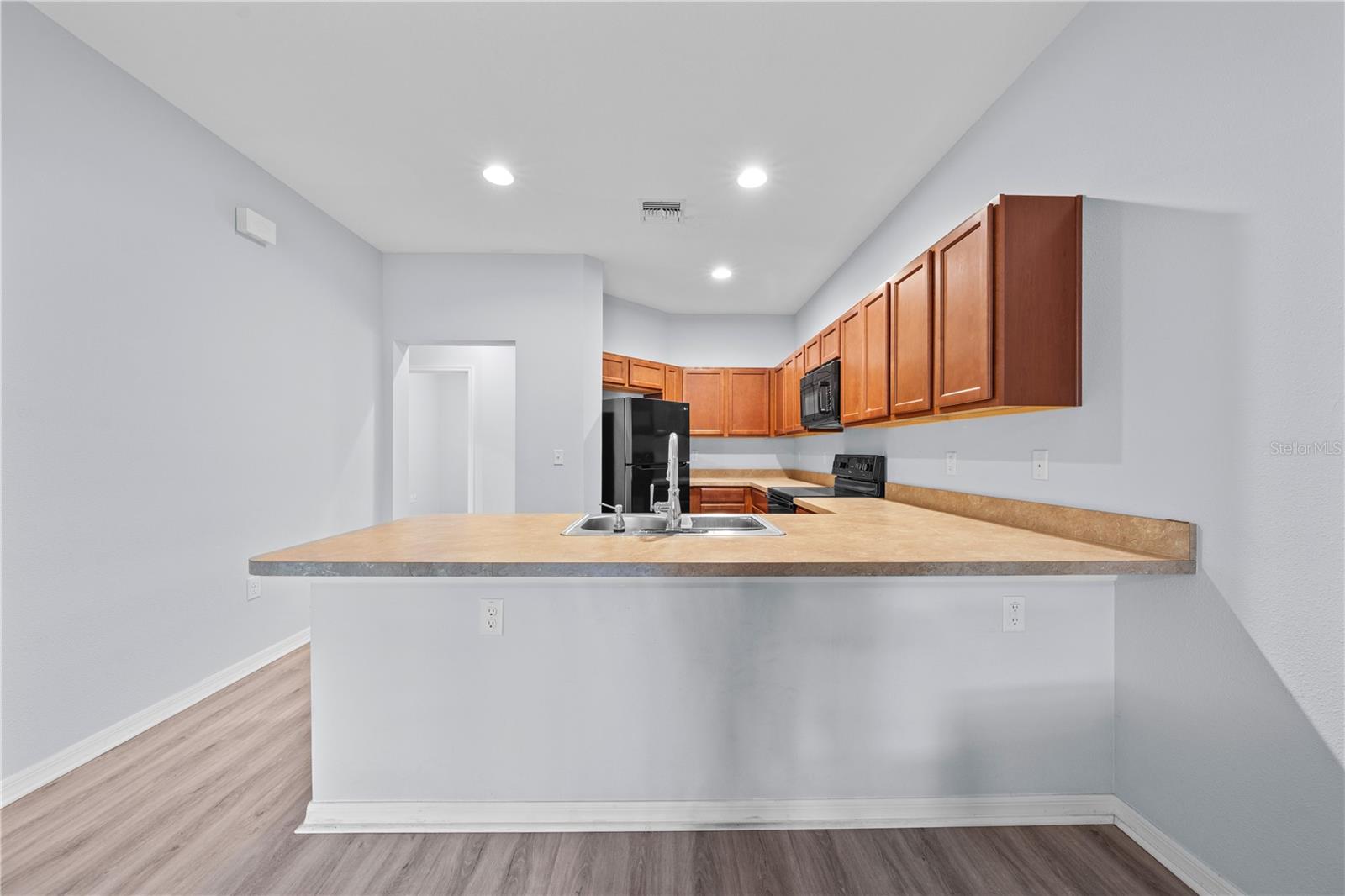 BARTON COURT - Residential