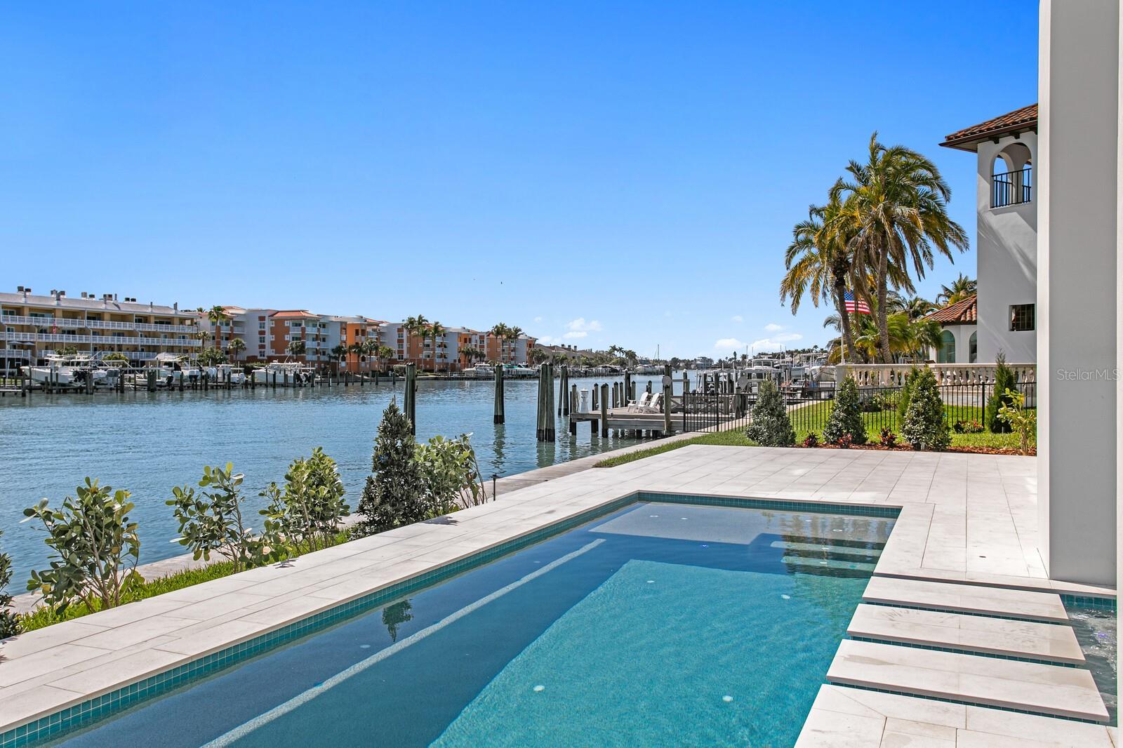 TIERRA VERDE UNIT 1 4TH REP - Residential