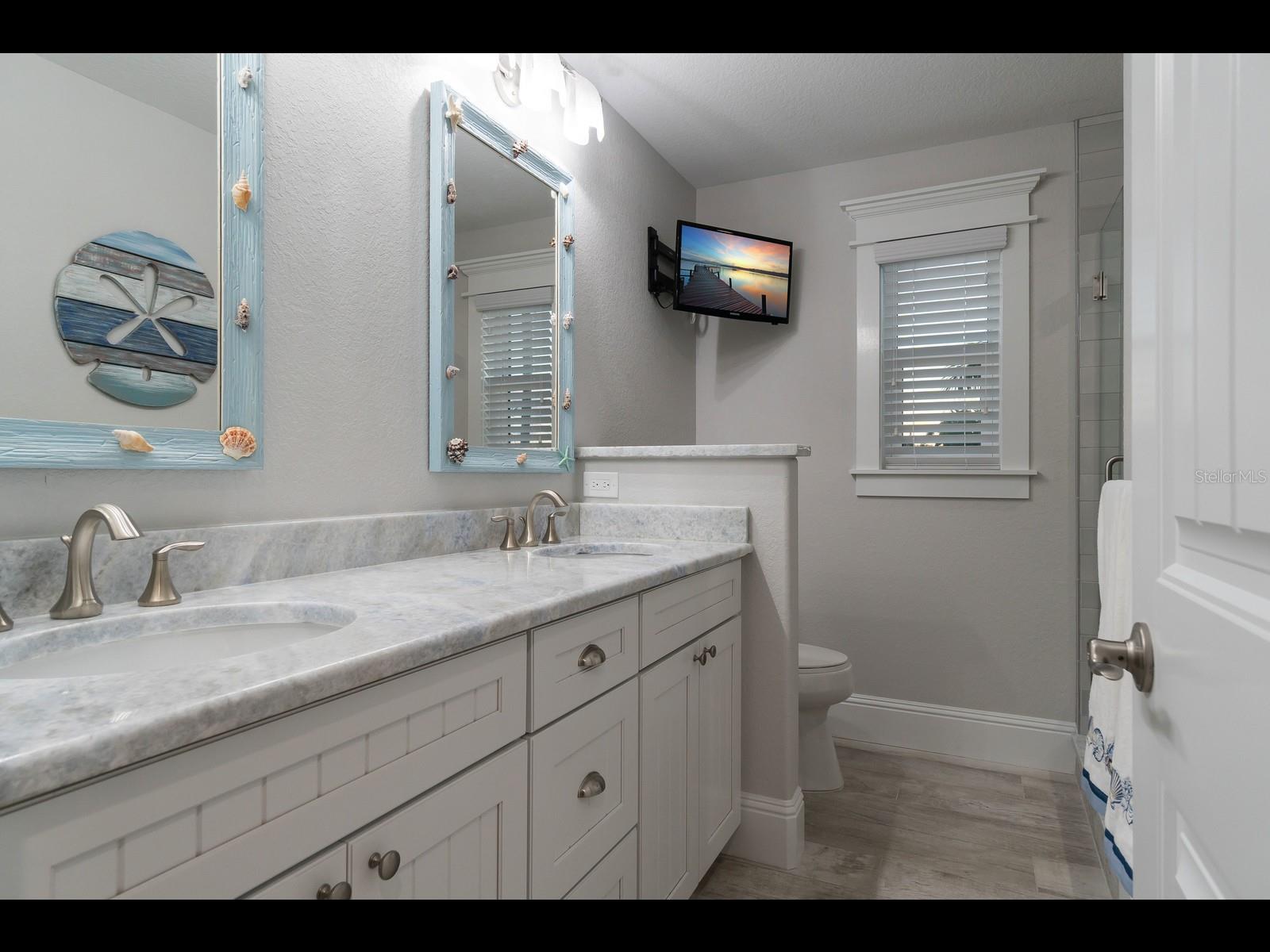 HOLMES BEACH DEV 1ST UNIT - Residential