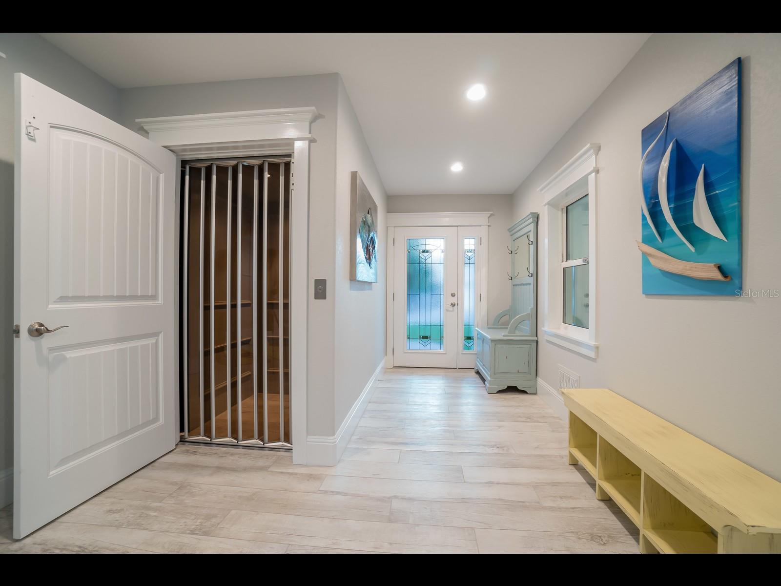 HOLMES BEACH DEV 1ST UNIT - Residential