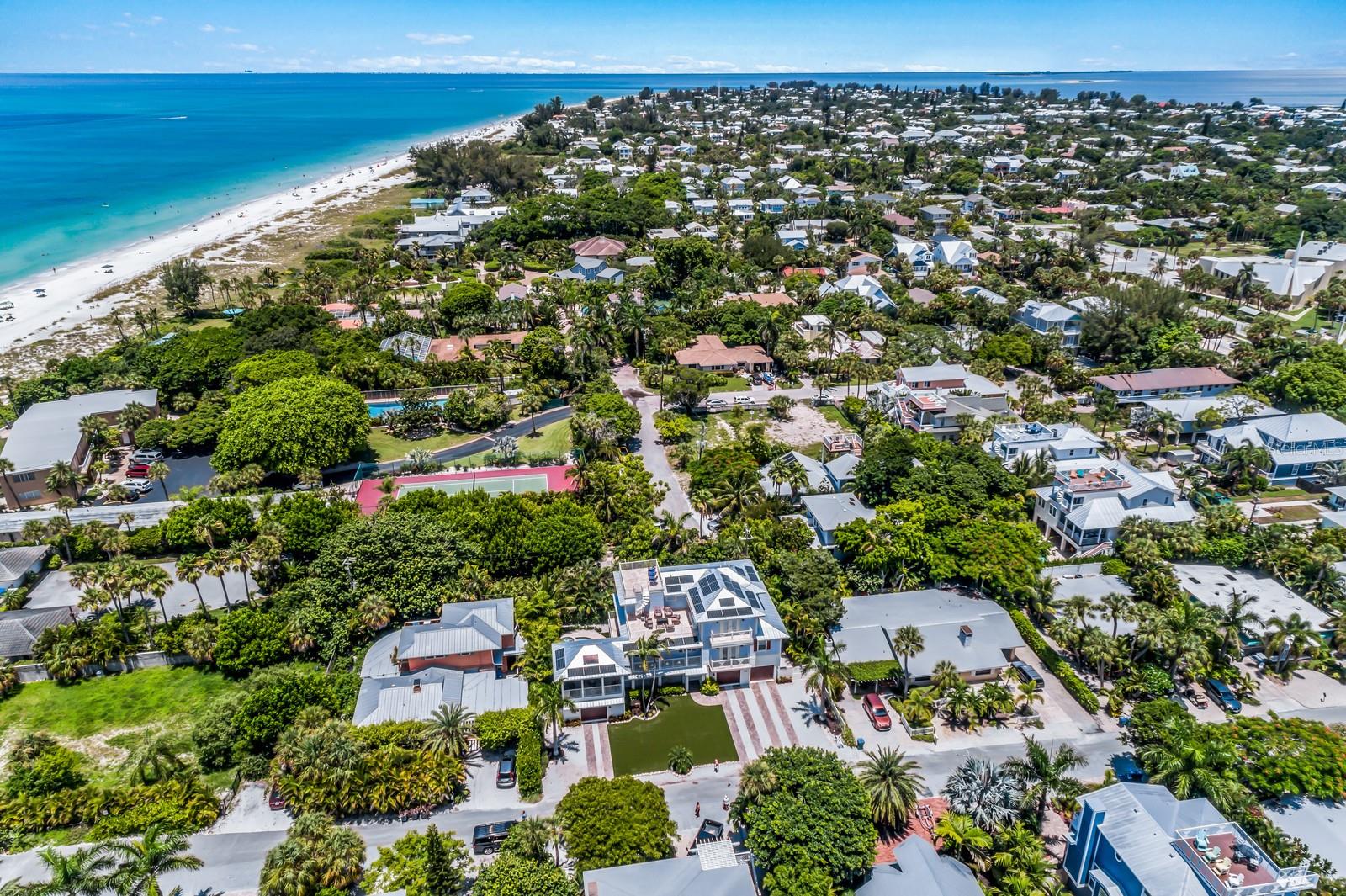 HOLMES BEACH DEV 1ST UNIT - Residential