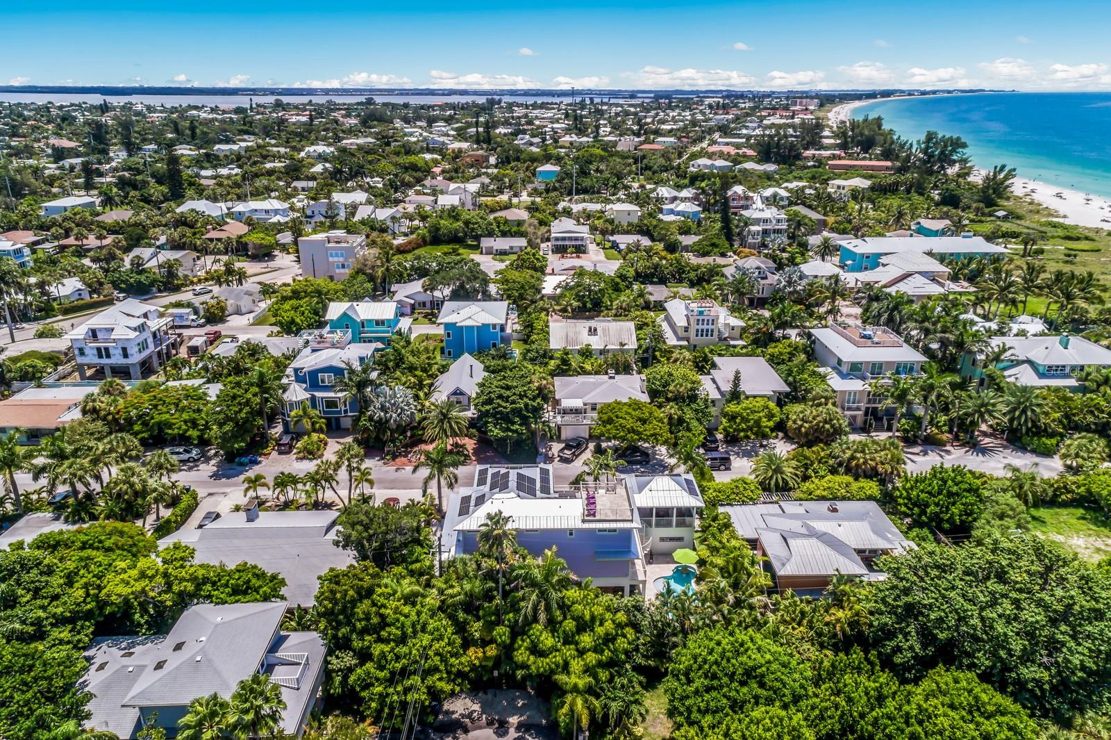 HOLMES BEACH DEV 1ST UNIT - Residential