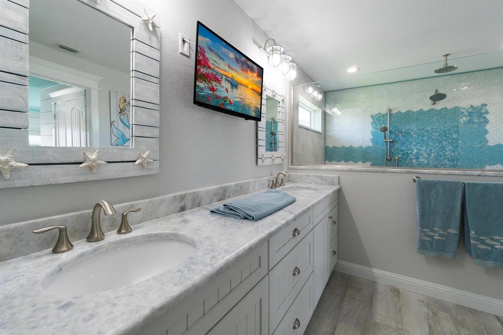 HOLMES BEACH DEV 1ST UNIT - Residential