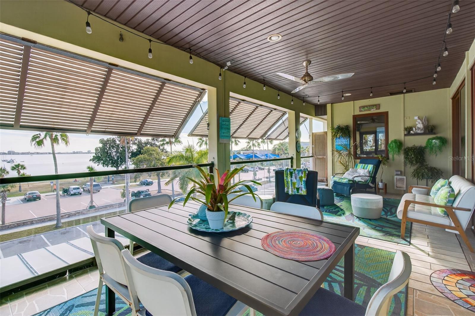 BOCA CEIGA PARK - Commercial Sale