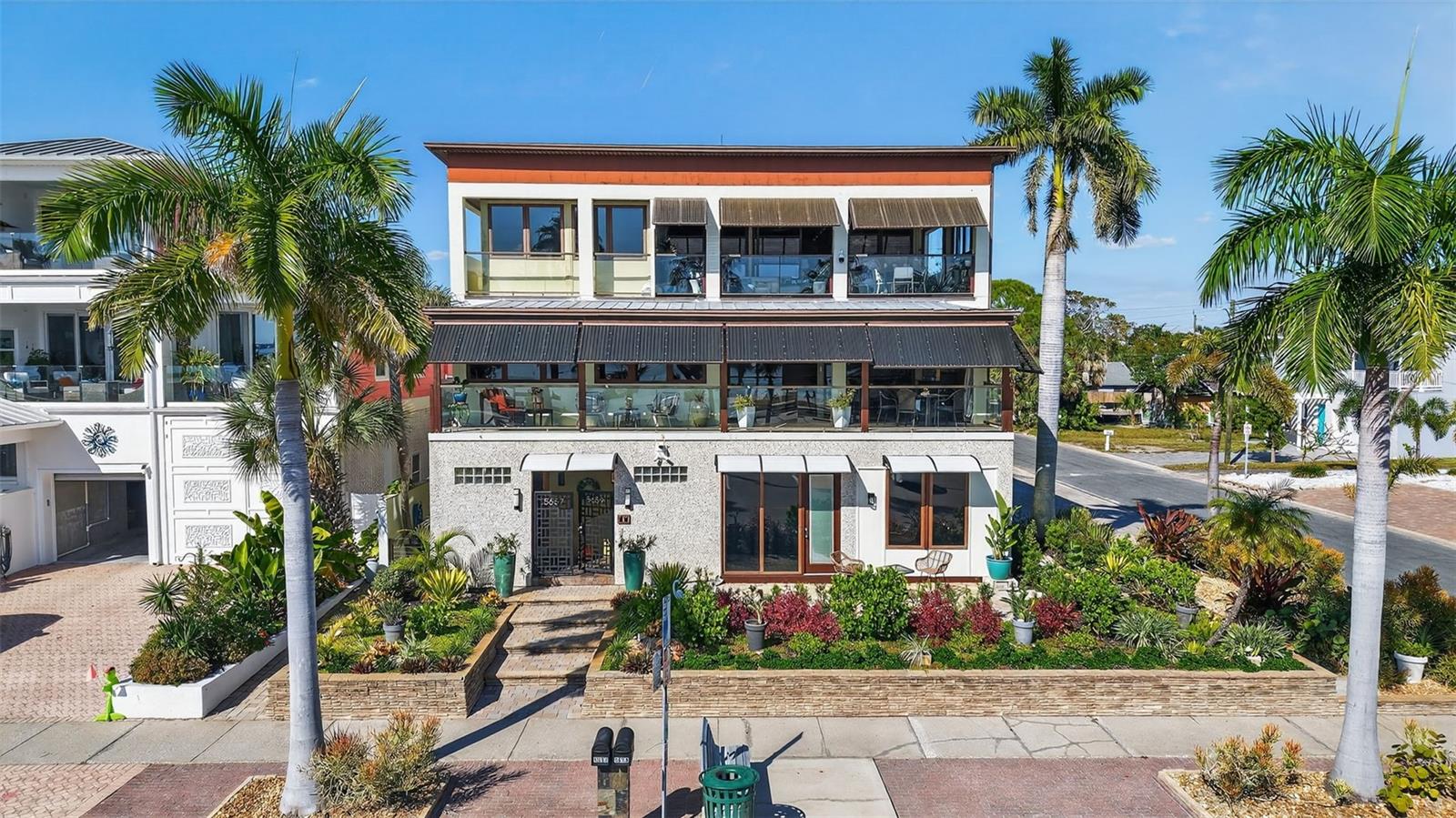BOCA CEIGA PARK - Commercial Sale