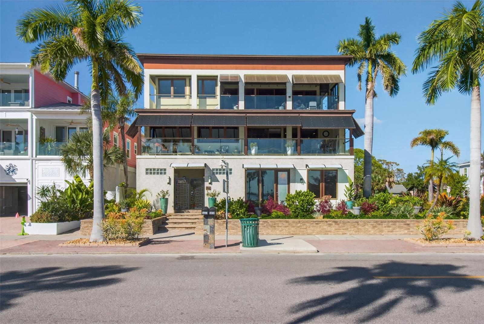 BOCA CEIGA PARK - Commercial Sale