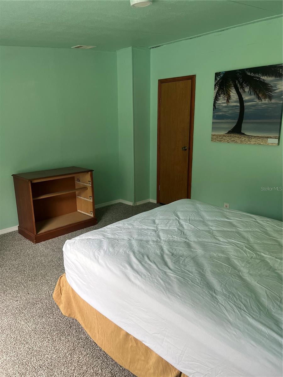 SILVER SPRINGS MANOR - Residential