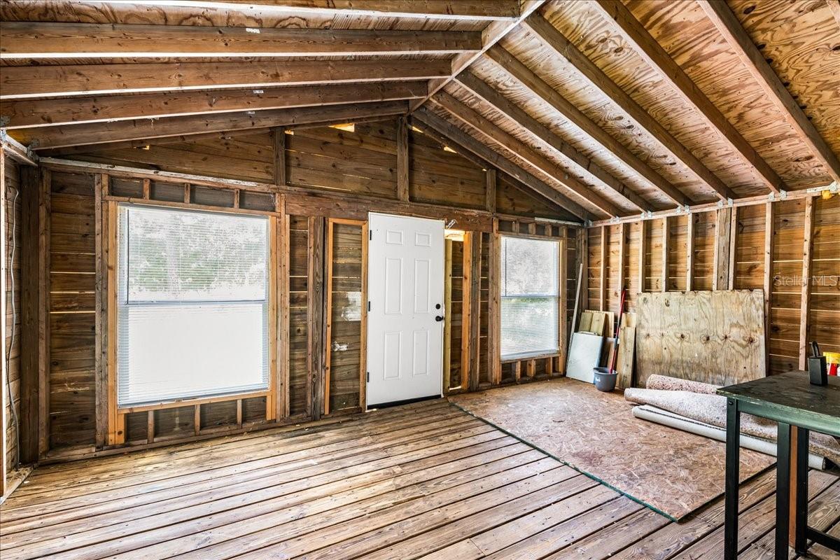 SILVER SPRINGS MANOR - Residential