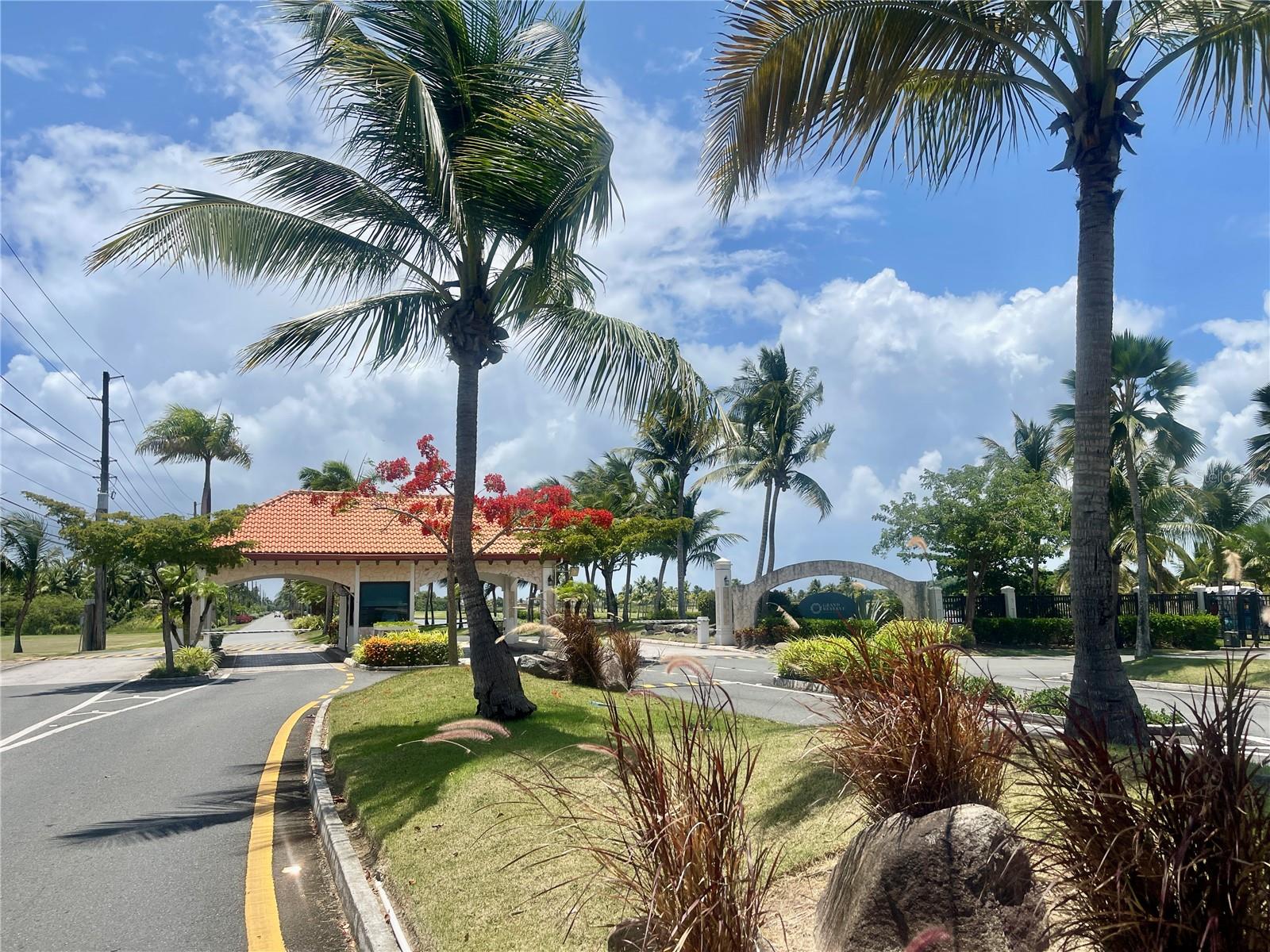 VILLAS DEL MAR HOMEOWNERS ASSOCIATION - Residential