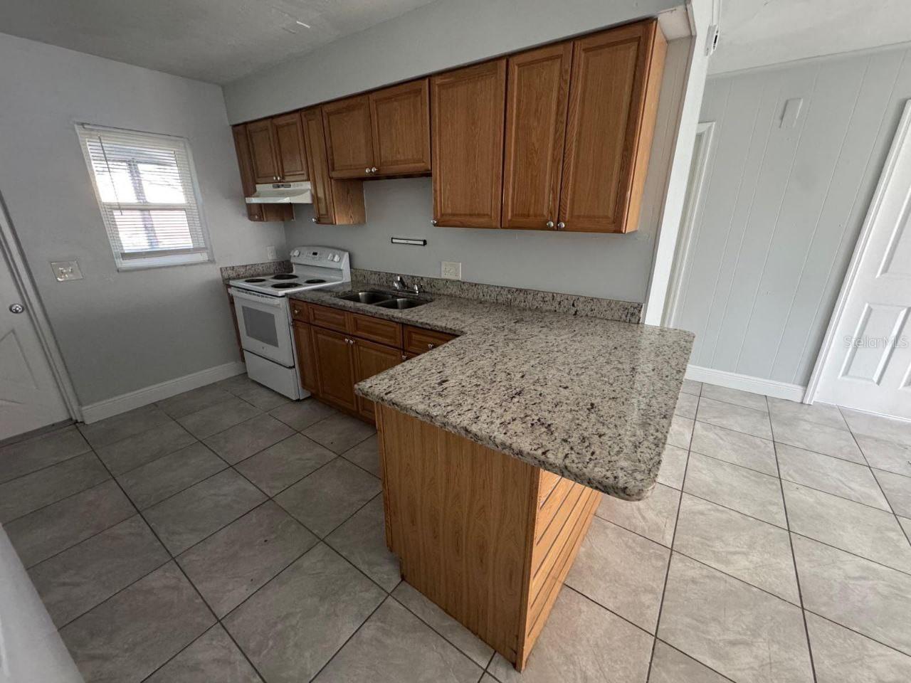 ACREAGE - Residential Lease