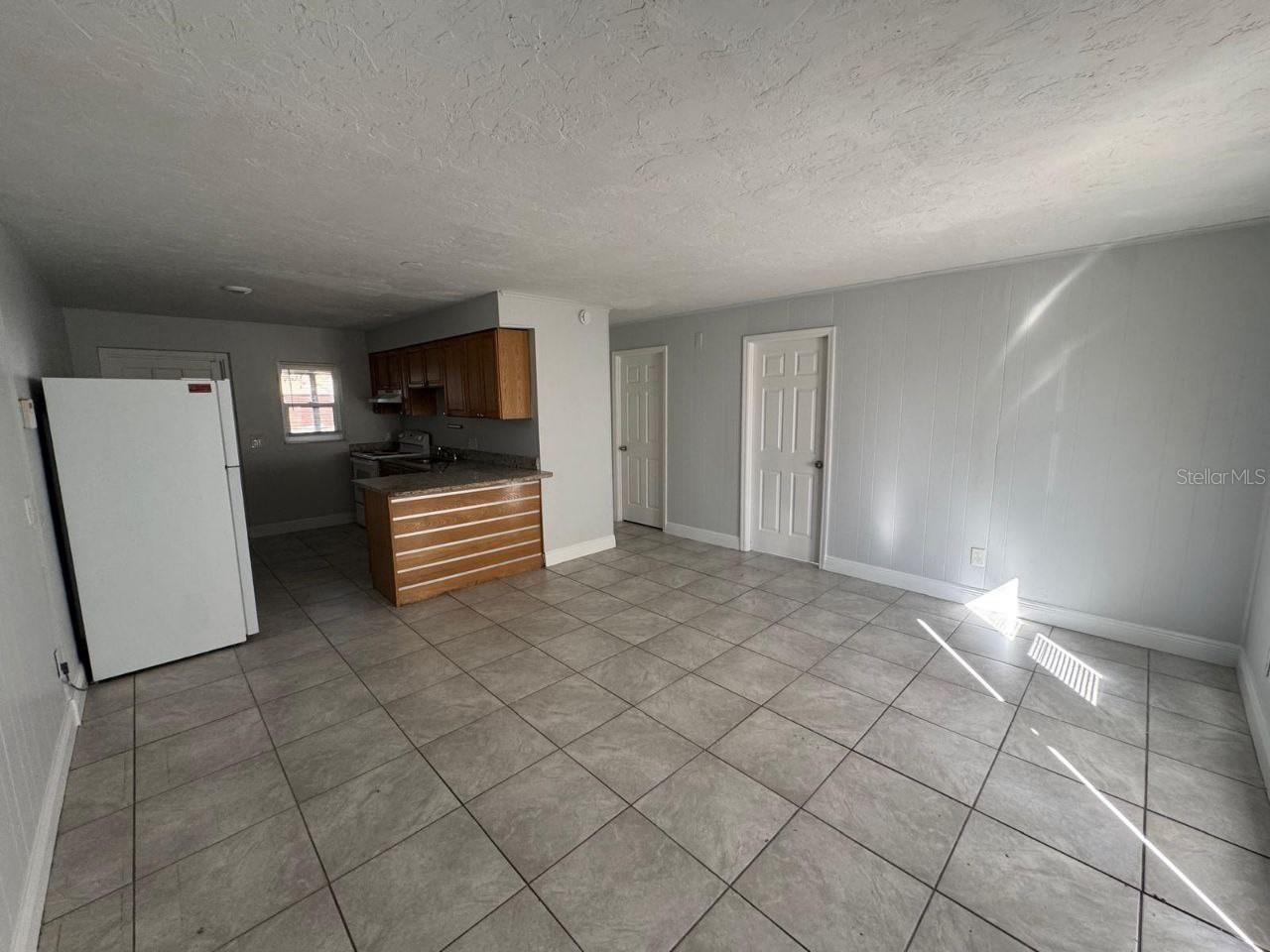 ACREAGE - Residential Lease