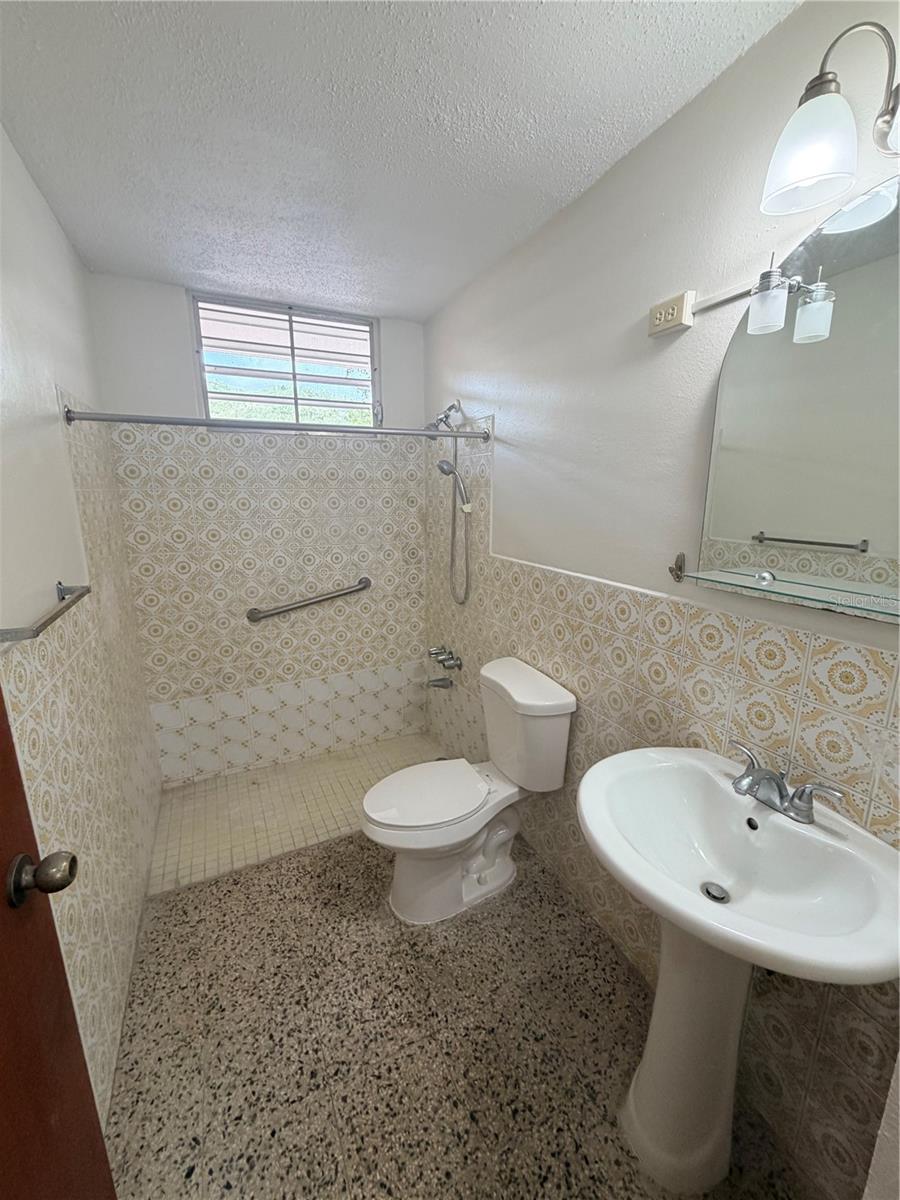 URB. LA NUEVA SALAMANCA - Residential