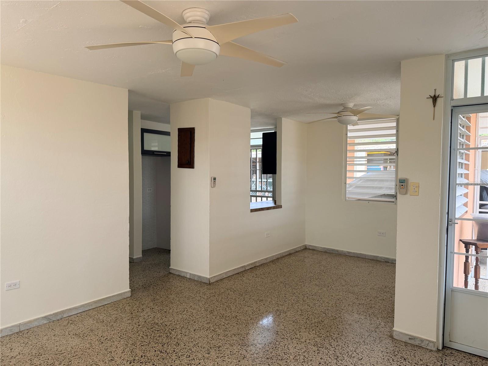 URB. LA NUEVA SALAMANCA - Residential