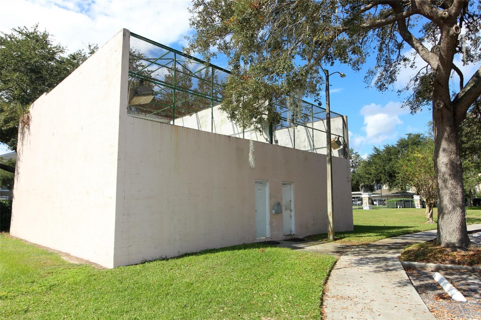 LAKE LOTUS CLUB - Residential