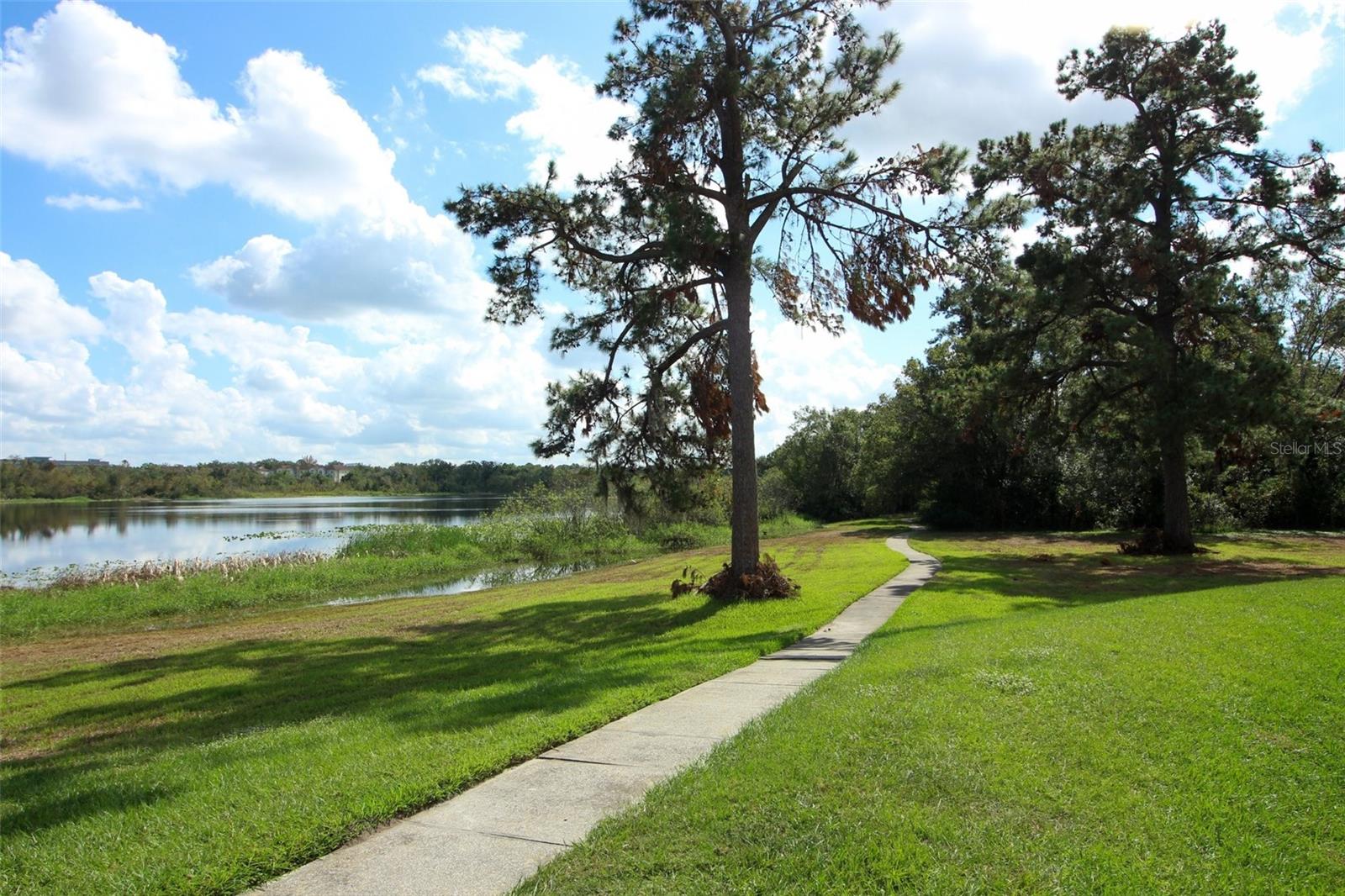 LAKE LOTUS CLUB - Residential
