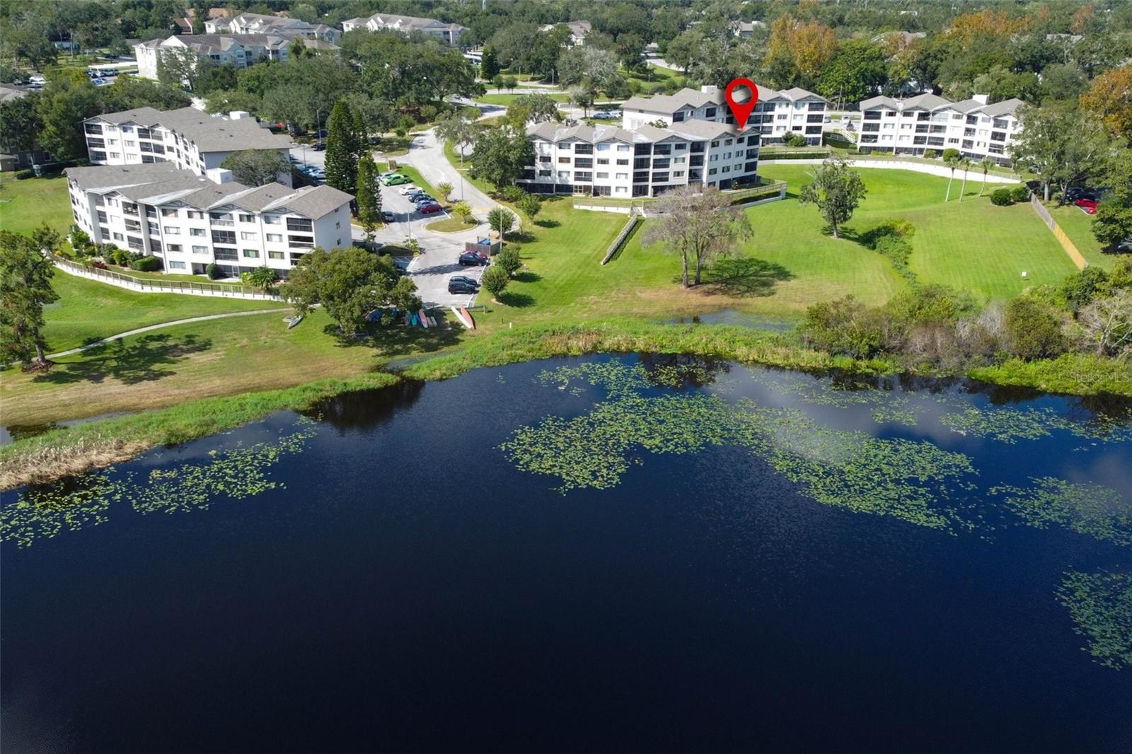 LAKE LOTUS CLUB - Residential