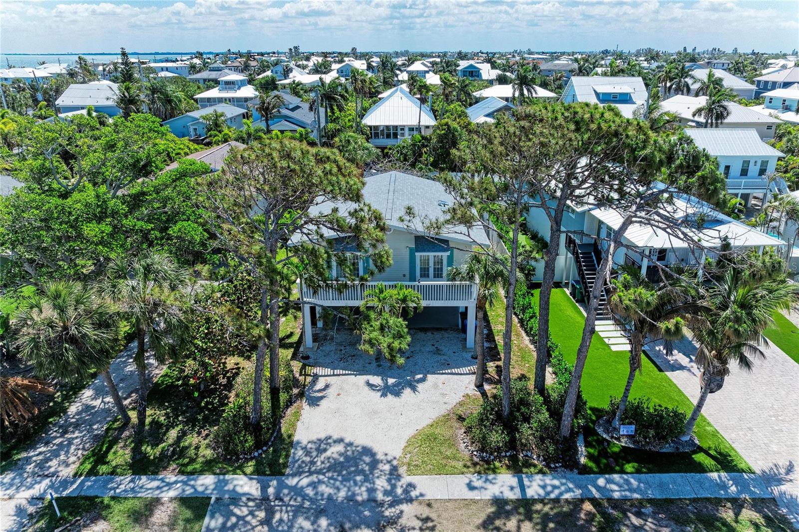 ANNA MARIA BEACH - Residential