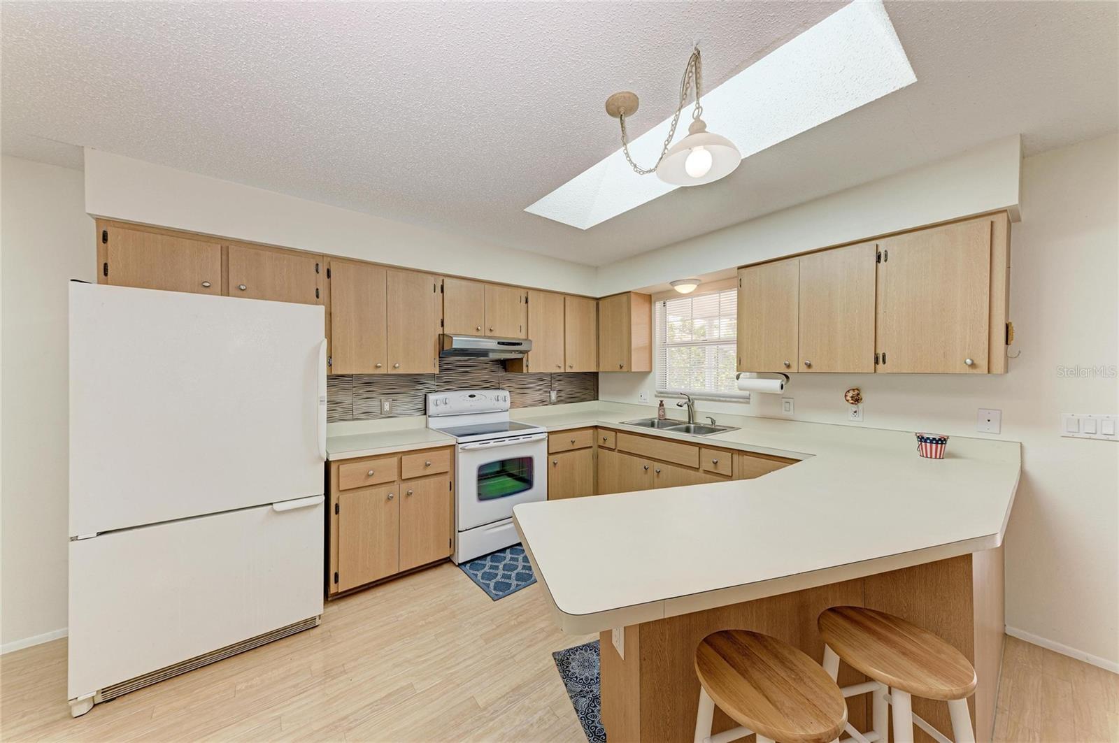 ANNA MARIA BEACH - Residential
