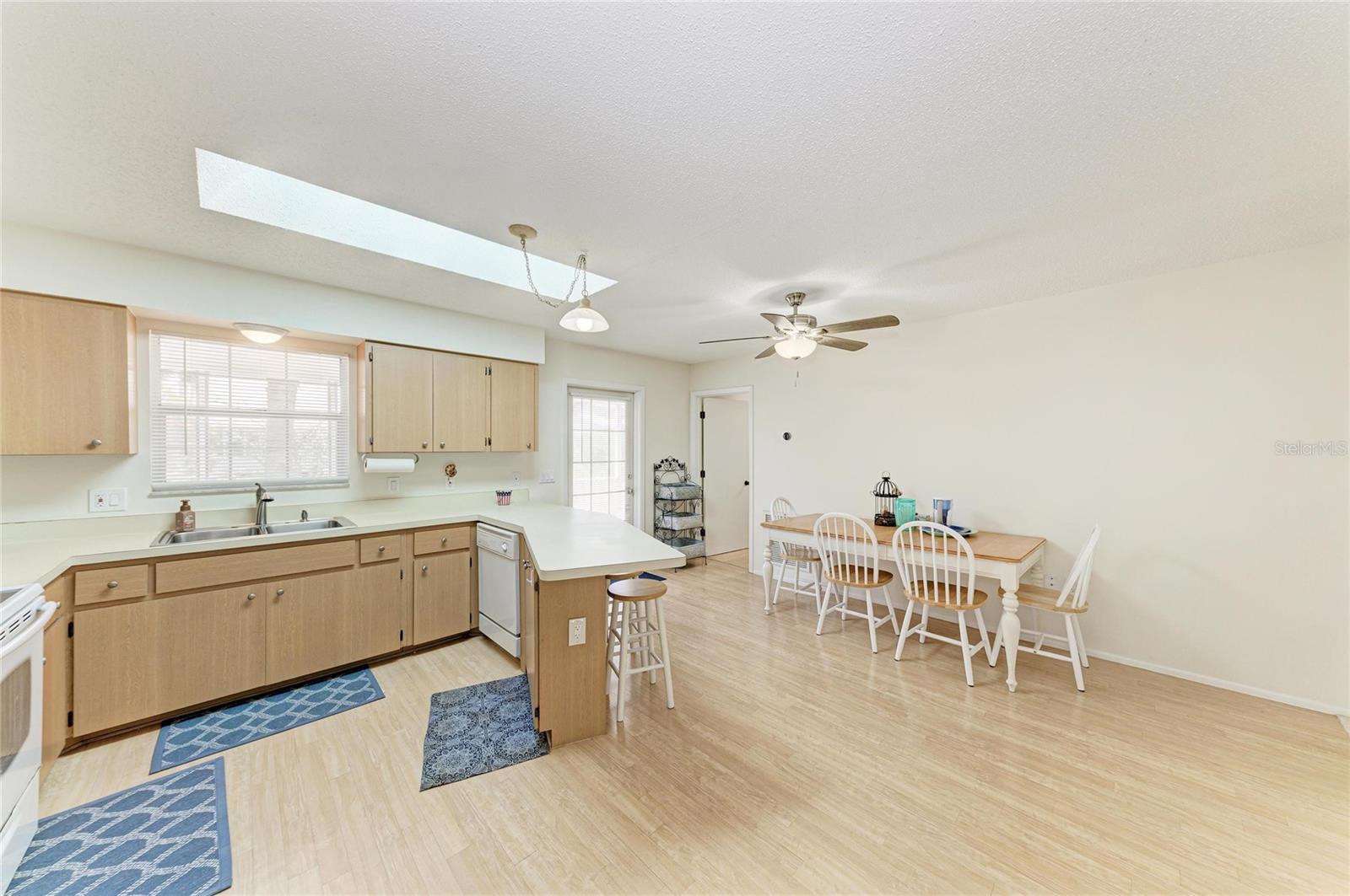 ANNA MARIA BEACH - Residential