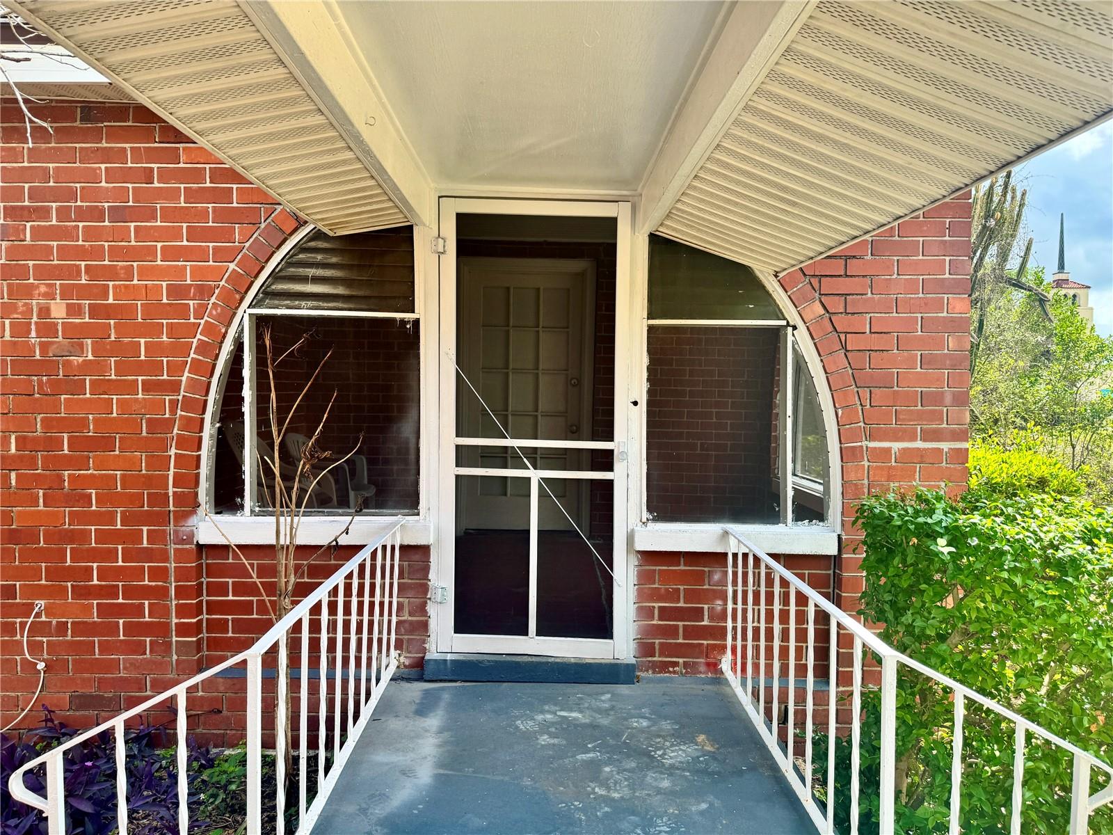 LAKE WALES - Residential Income