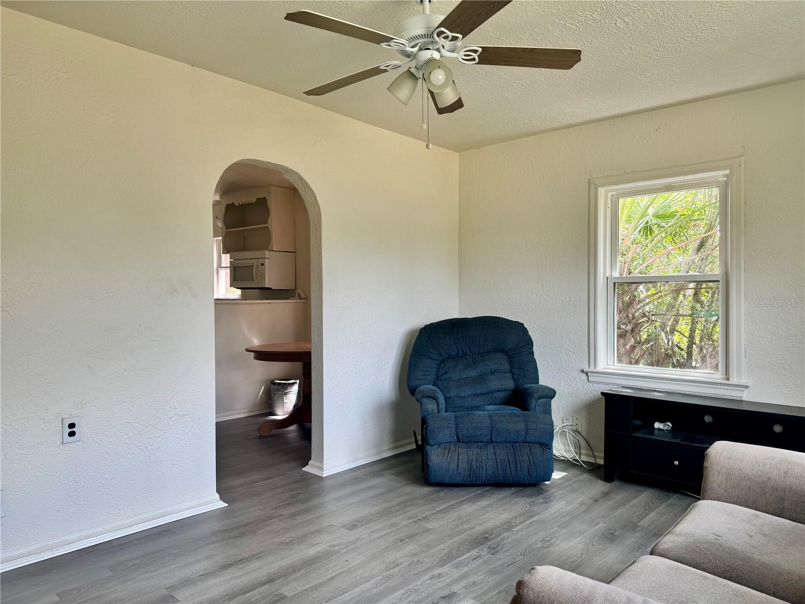 LAKE WALES - Residential Income