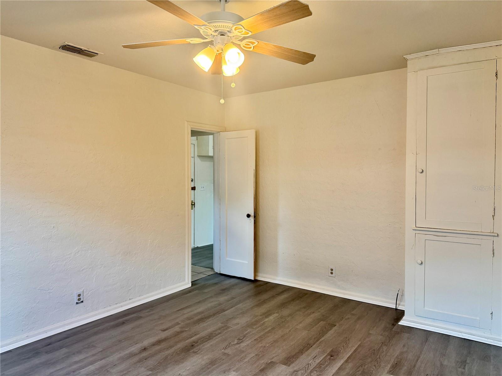 LAKE WALES - Residential Income