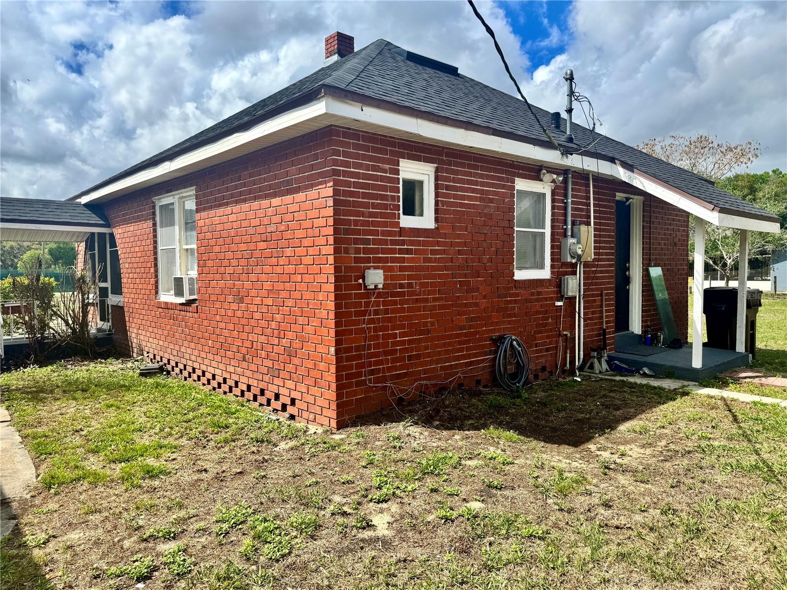 LAKE WALES - Residential Income