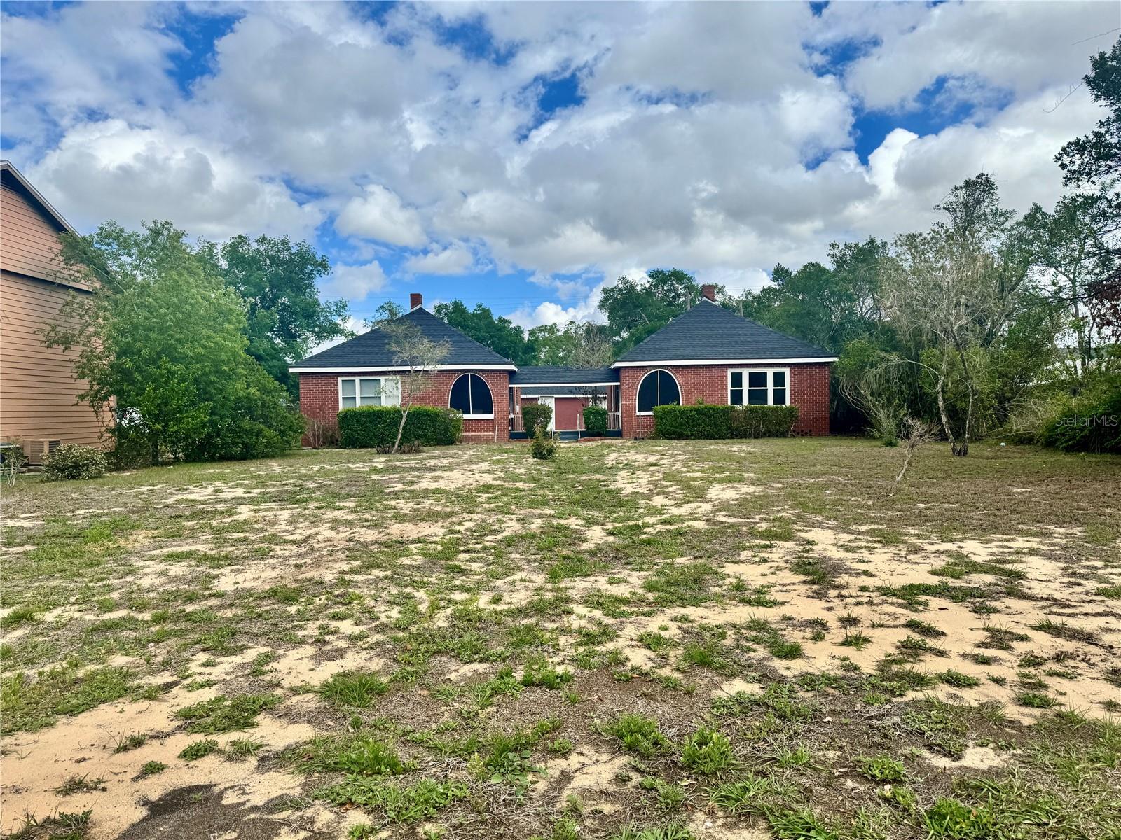 LAKE WALES - Residential Income