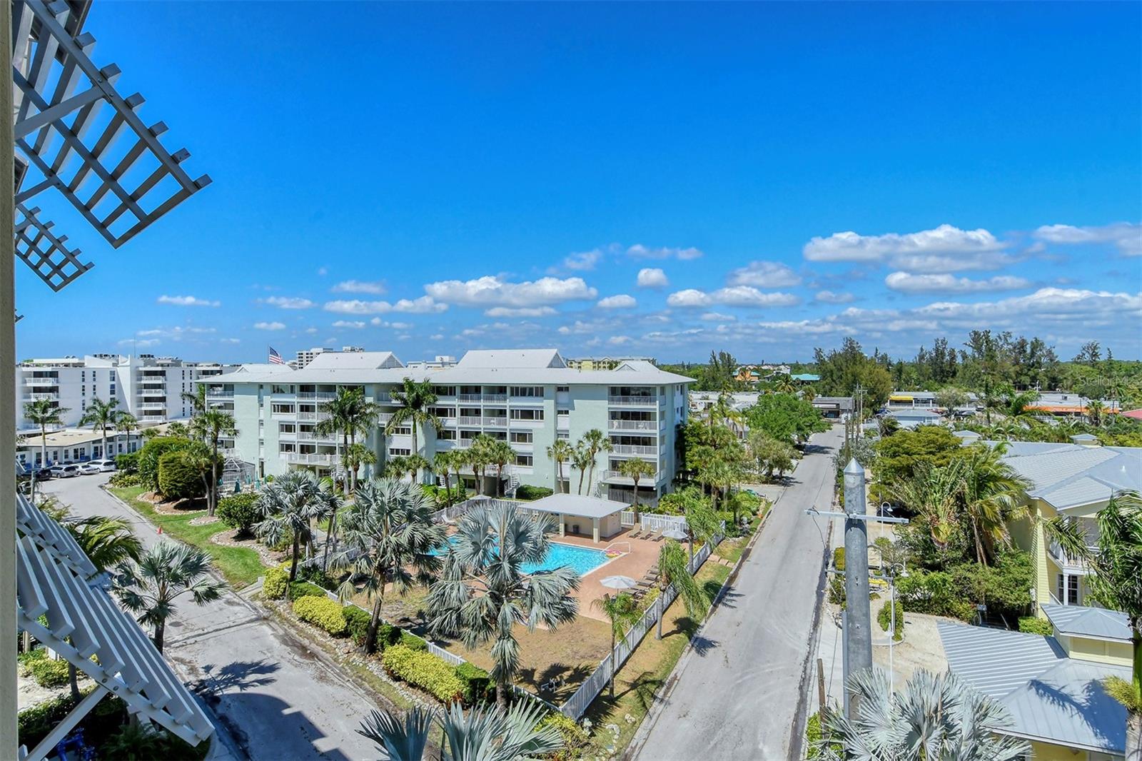 SIESTA KEY BEACH RESIDENCES - Residential